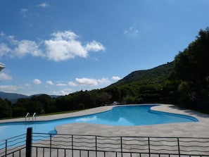Pool - CORIOLAN 2 (Le Plan-de-la-Tour)