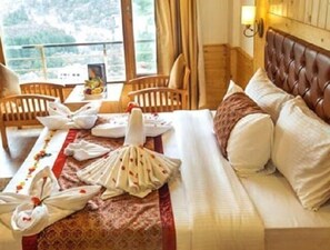 Meja kerja, tempat tidur lipat/tambahan, dan Wi-Fi gratis