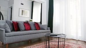 Apartment, Terrace | Living room | LED TV