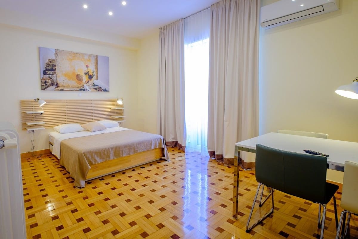 Studio (Bright and Cozy) | 1 bedroom, iron/ironing board, free cribs/infant beds, free WiFi