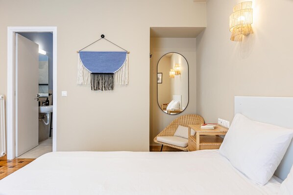 Estudio (Bright and Cozy) | Tabla de planchar con plancha, cunas gratuitas y wifi gratis 