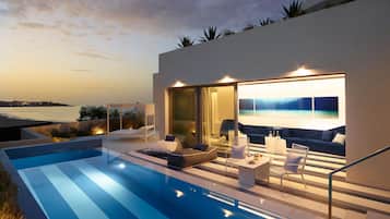 Gold Star Suite with Private Pool | Sábanas de algodón egipcio y ropa de cama de alta calidad