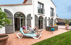 Sundeck