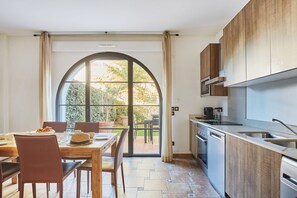 Villa, 2 Bedrooms | Free WiFi, bed sheets - Villas  L’Orée de Milady (Biarritz)