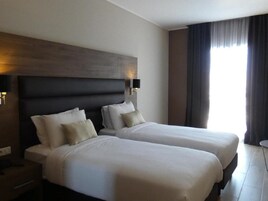 Double or Twin Room | Desk, blackout drapes, free WiFi, bed sheets