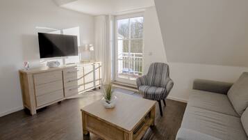 Apartment, Balcony | Living area | Flat-screen TV