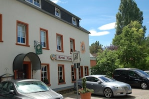 Overnatningsstedets facade