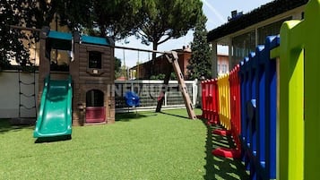 Aire de jeux - extérieure