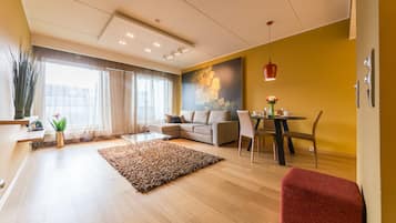 Apartemen Deluks | Area keluarga | TV LCD