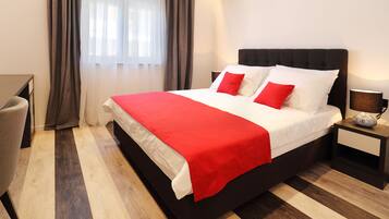 Cubrecamas, colchones con pillow-top y sistema de insonorización