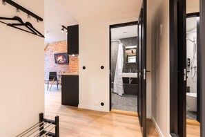 Studio | Espace de travail pour ordinateurs portables, rideaux dâobscurcissement