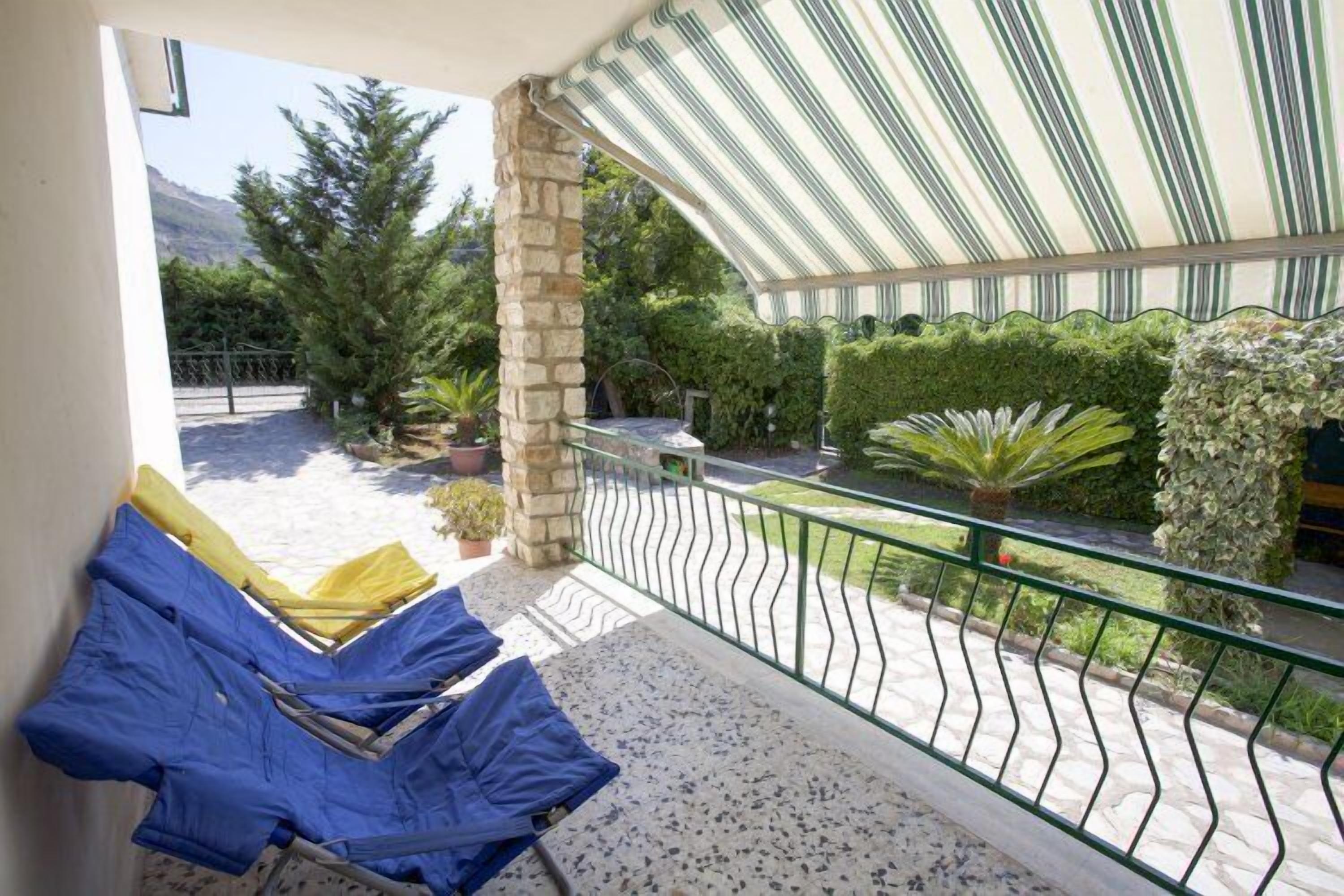 Villa, 4 Bedrooms | Terrace/patio