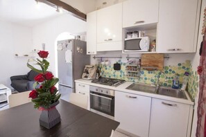 Apartment, 2 Schlafzimmer | Eigene Kochnische