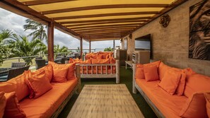 Lounge - Jumeirah Beach Front Apartments (Mombasa)