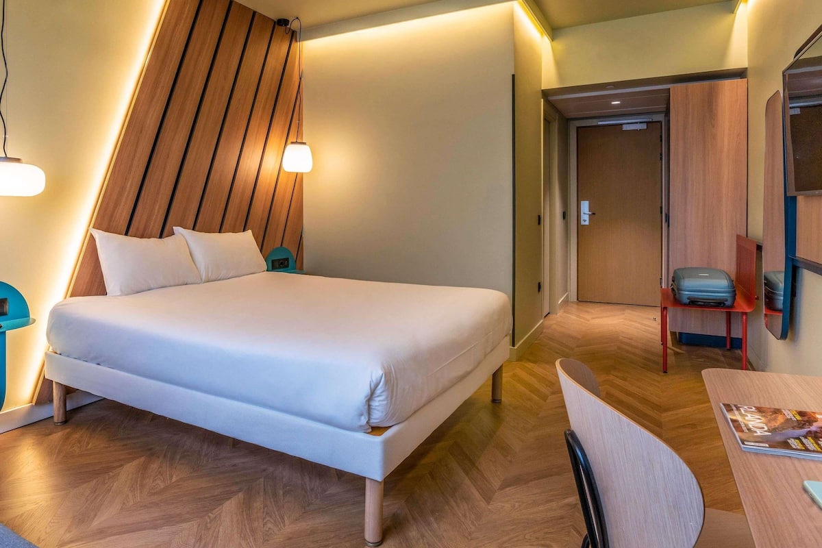 Seprai antialergi, selimut bulu angsa, dan tempat tidur Select Comfort