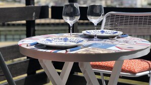 Outdoor dining - Deauville - Large studio in the Marina with exceptional view (Deauville)