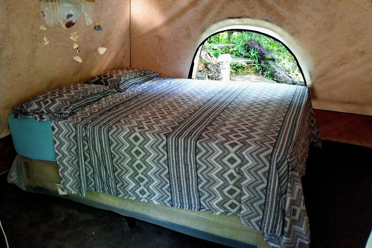 Tent, 1 Double Bed | Iron/ironing board (on request), free WiFi, bed sheets
