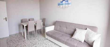 Apartment, 1 Bedroom | Living room