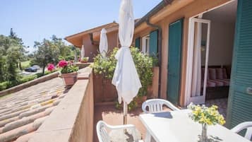 Apartamento, 2 habitaciones (Number 32-33) | Balcón