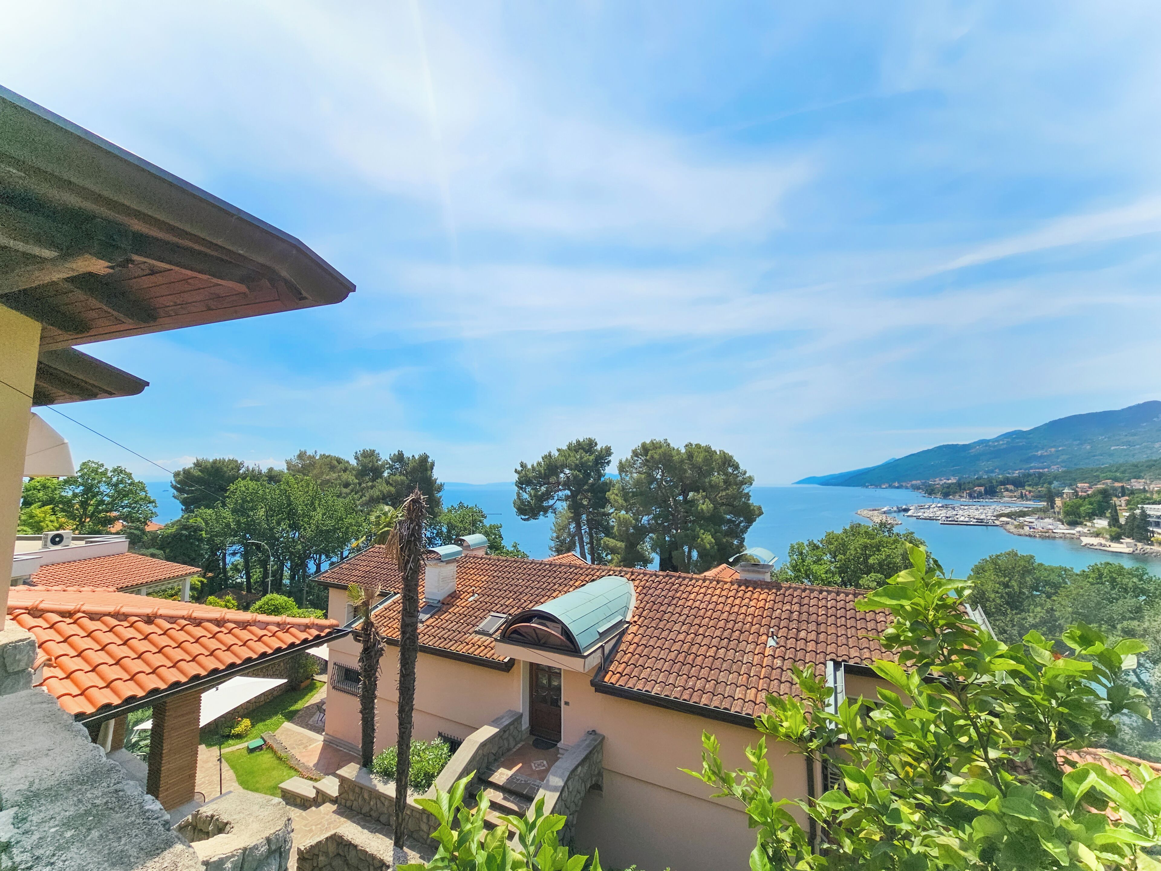 บริเวณภายนอก