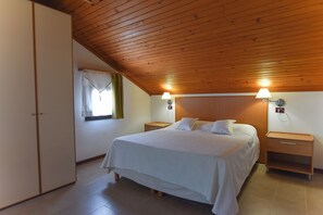 Apartment, 1 Bedroom, Terrace, Sea View | Blackout drapes, free WiFi, bed sheets - Villa Vosilla (Opatija)