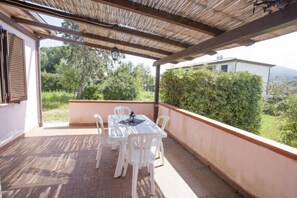 Apartment, 2 Bedrooms (Le Mimose 1) | Terrace/patio - Appartamenti Le Mimose (Capoliveri)