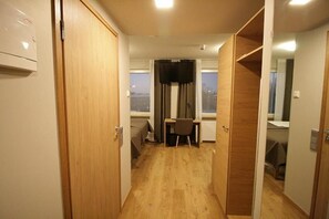 Blackout curtains, soundproofing, iron/ironing board, free WiFi