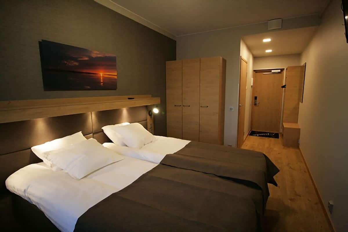 Superior Double or Twin Room, Courtyard View | Blackout drapes, soundproofing, iron/ironing board (on request)