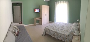 1 bedroom, iron/ironing board, WiFi