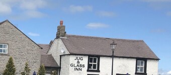 The Jug and Glass Inn