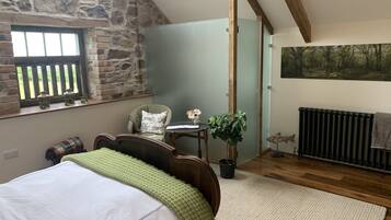 Kamar Superior | Seprai katun Mesir, seprai premium, dan tempat tidur Tempur-Pendic