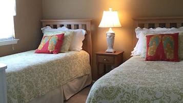 4 bedrooms, iron/ironing board, travel crib, free WiFi