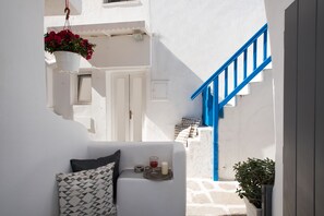 Deluxe Double Room, 1 Bedroom, City View (Venice 2) | Terrace/patio