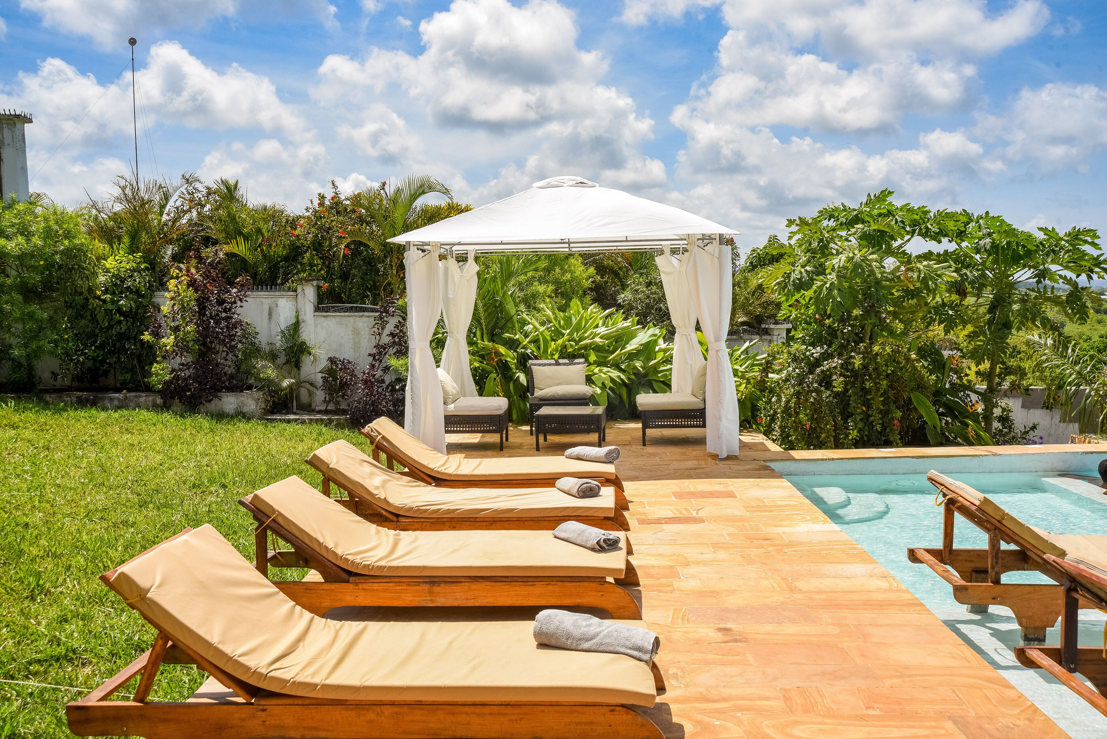 ที่อาบแดด