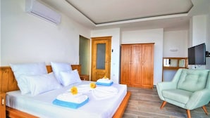3 habitaciones y escritorio 