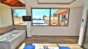 Villa, vistas a la piscina
