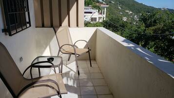 Deluxe Apartment, 1 Queen Bed with Sofa bed, Harbor View, Slope side, Apt#2 | Sacada