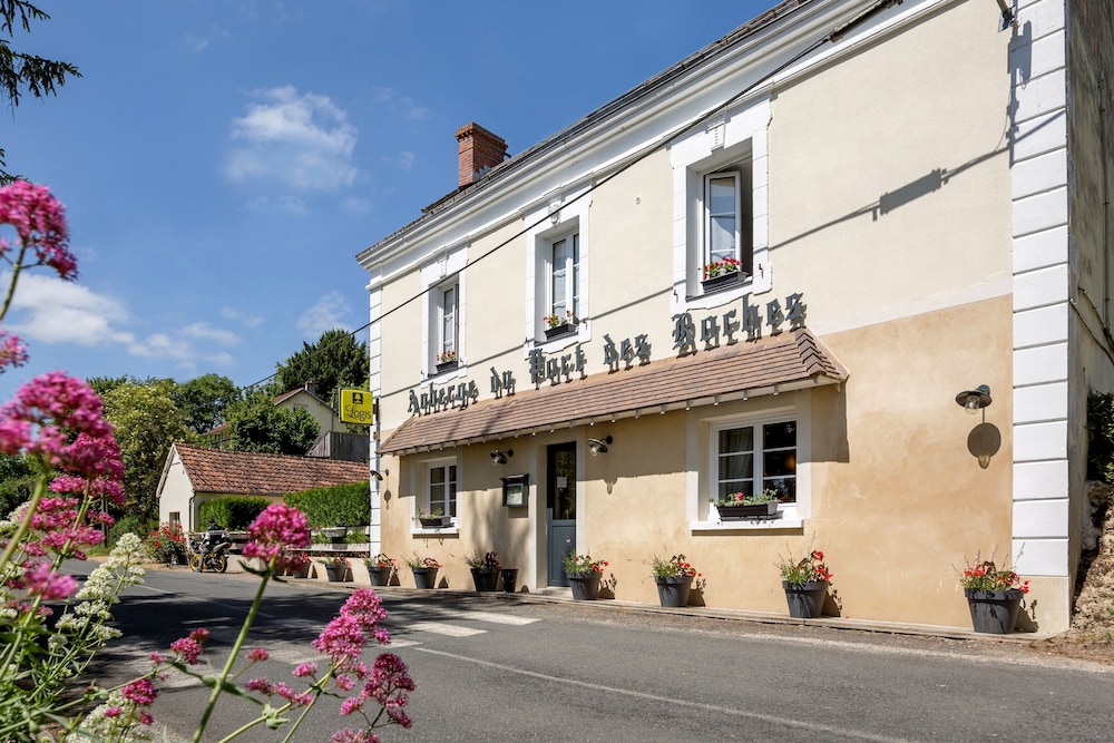 Auberge du Port des Roches by null