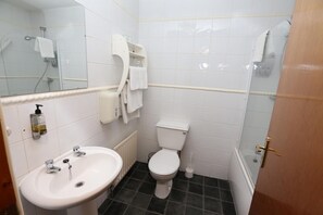 Towels - The Keepers Arms (Bawnboy)