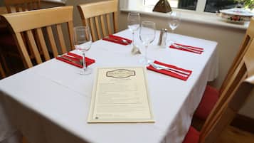 Free daily English breakfast