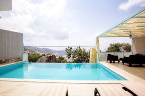 Utomhuspool
