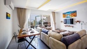 Villa, 2 Schlafzimmer | Wohnbereich
