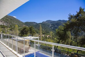 Villa, 2 chambres | Vue depuis le balcon
