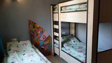 Classic Room, 2 Single Beds | Living room