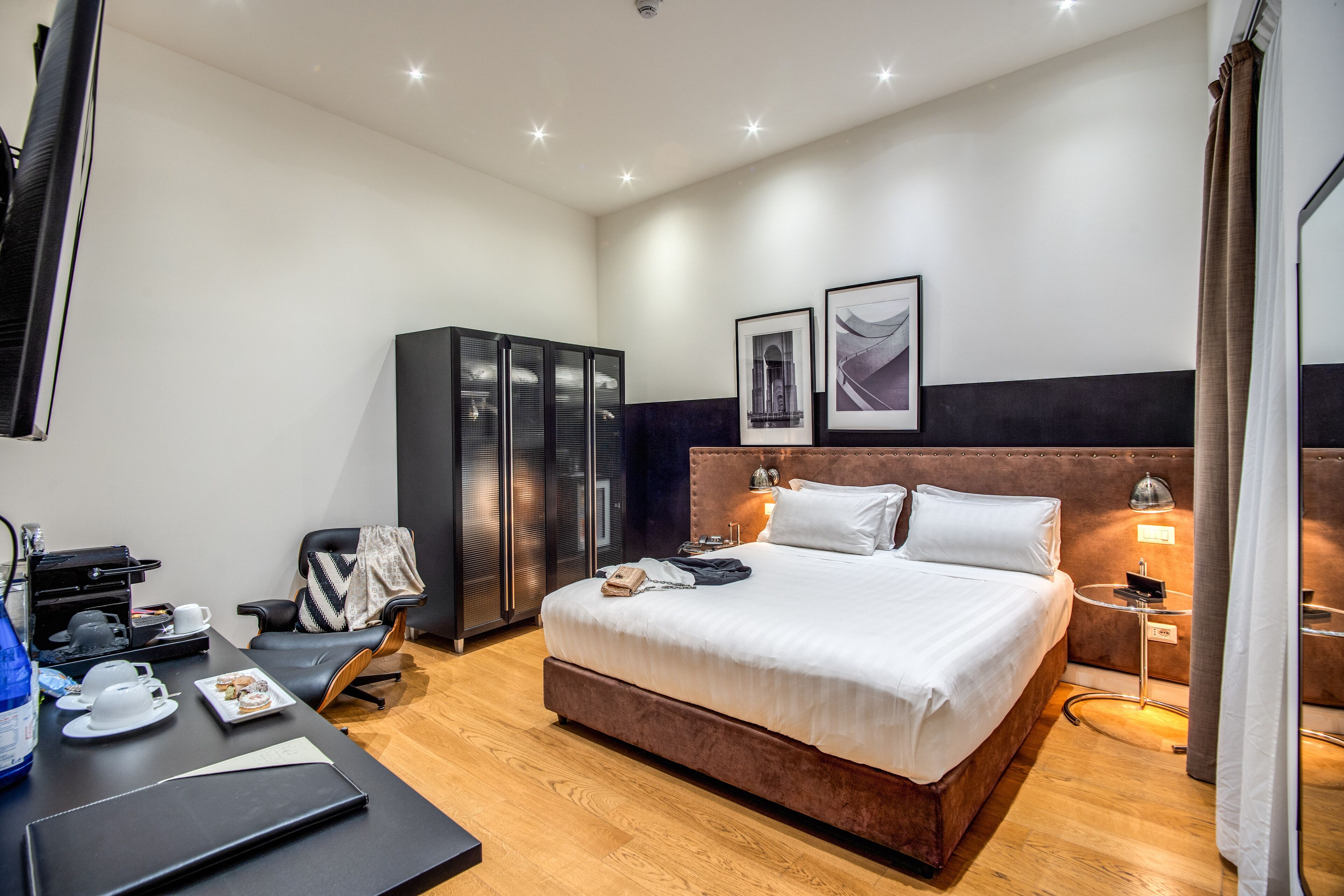 junior suite | 2 bedrooms, down duvets, in-room safe, individually decorated