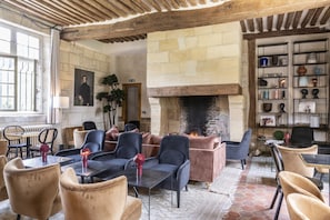 Bar (on property) - Les Manoirs des Portes de Deauville (Canapville)