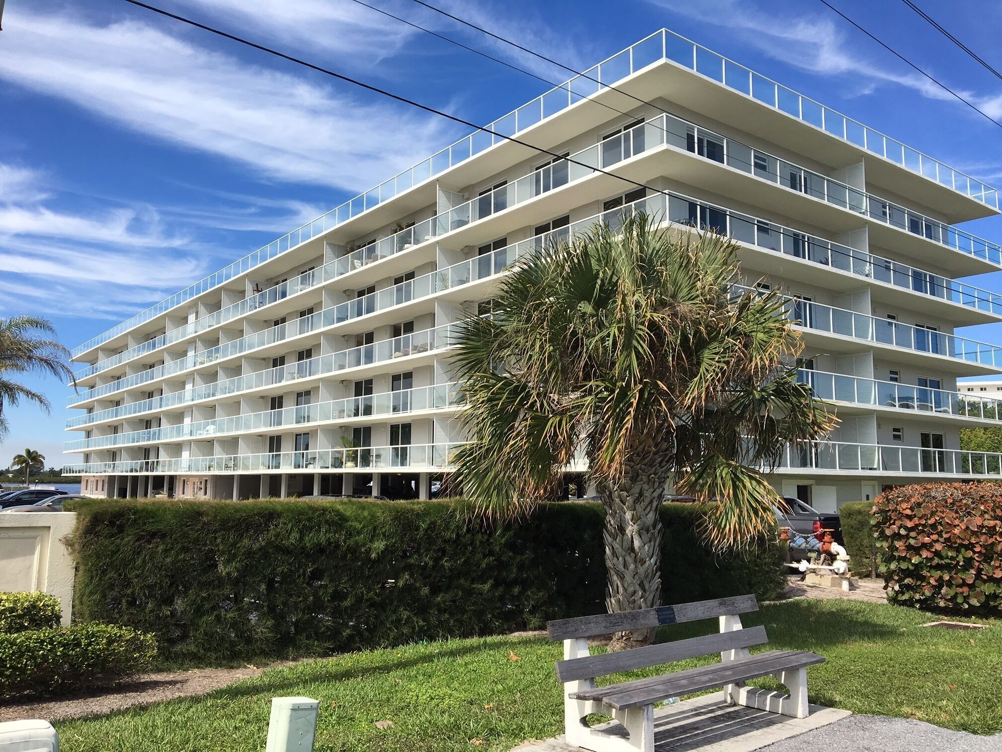 Luxury Large Studio In Hart Of  Palm Beach Island