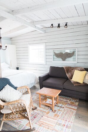 Crab Cottage | Living area - Lighthouse Lane Cottages (Indian Harbour)