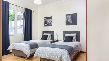 4 bedrooms, soundproofing, iron/ironing board, WiFi