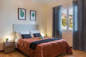 4 chambres, système d’insonorisation, fer et planche à repasser, Wi-Fi